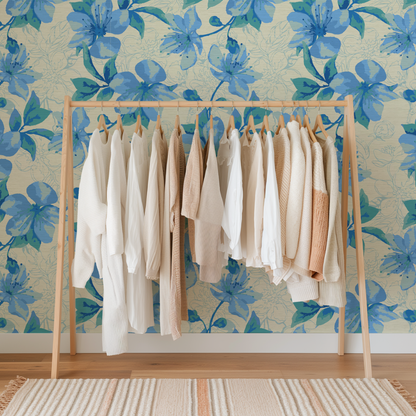 Easy Lover Floral Wallpaper